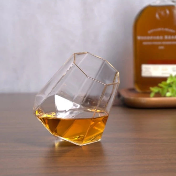 Copo de Vidro Diamond Whisky 300ml – Sofisticação e Estilo Exclusivo